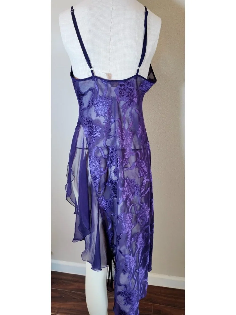 Vintage Victorias Secret Purple nightgown size Small - Picture 5 of 6
